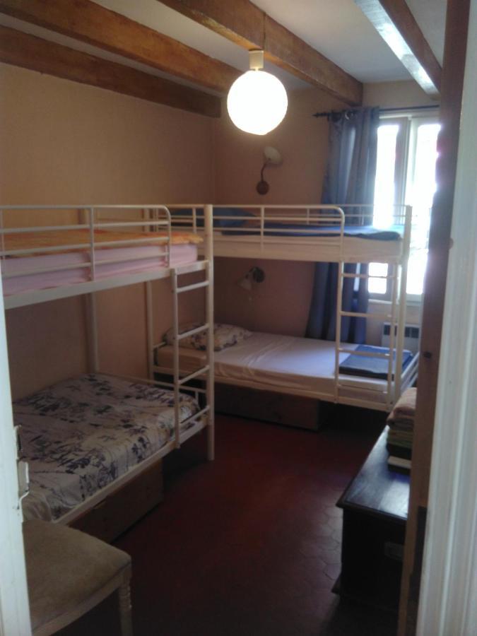 Crew Lighthouse Hostel Antibes Buitenkant foto