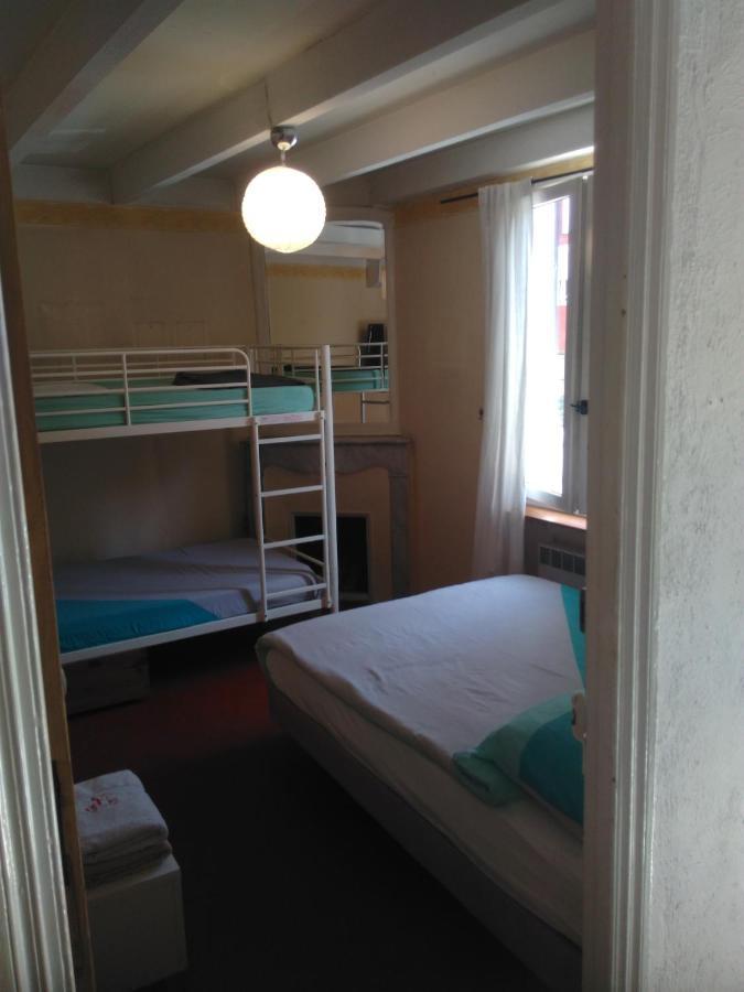 Crew Lighthouse Hostel Antibes Buitenkant foto