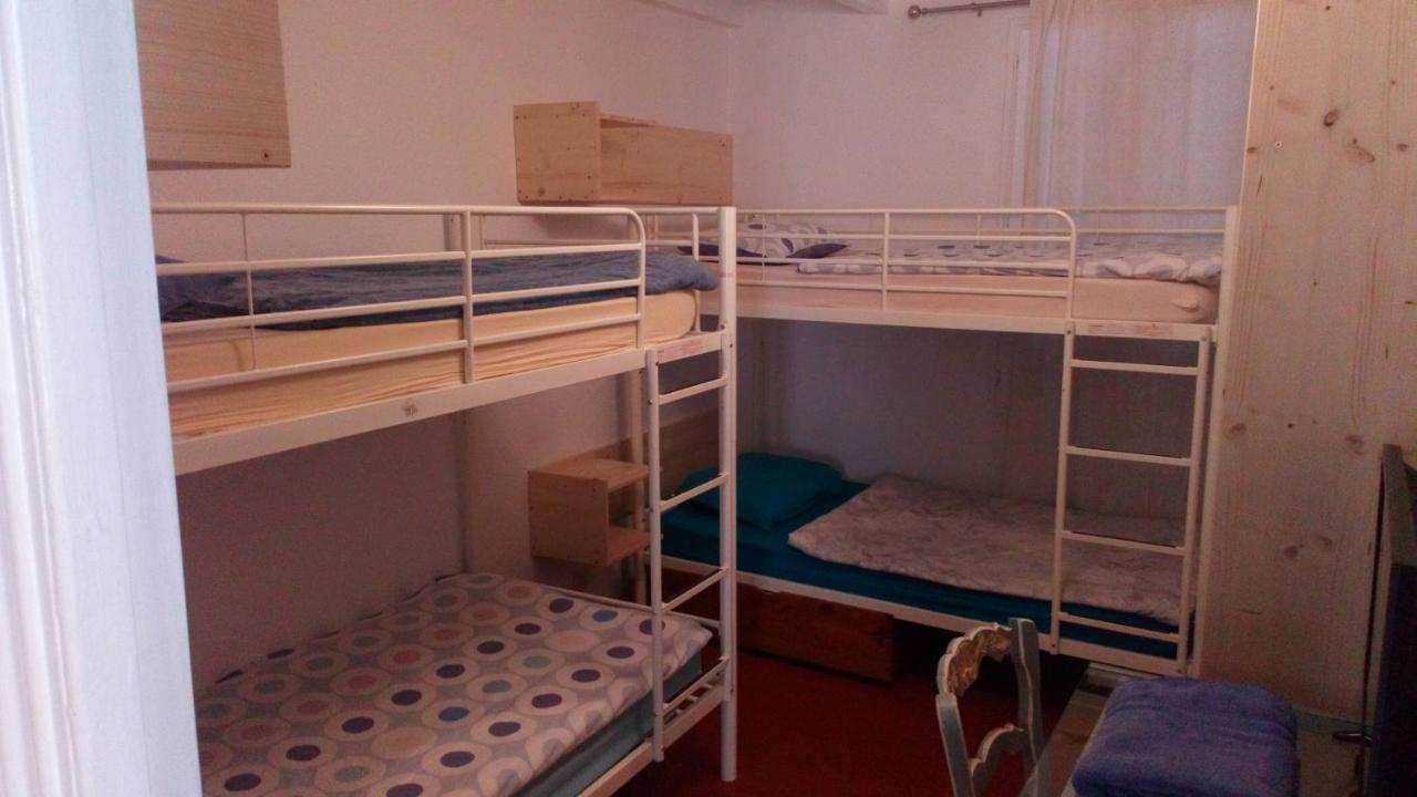 Crew Lighthouse Hostel Antibes Buitenkant foto