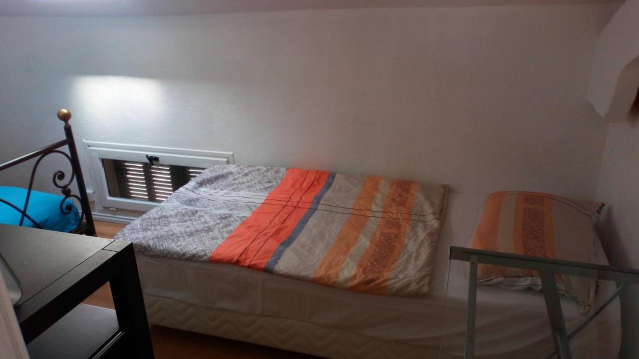 Crew Lighthouse Hostel Antibes Buitenkant foto