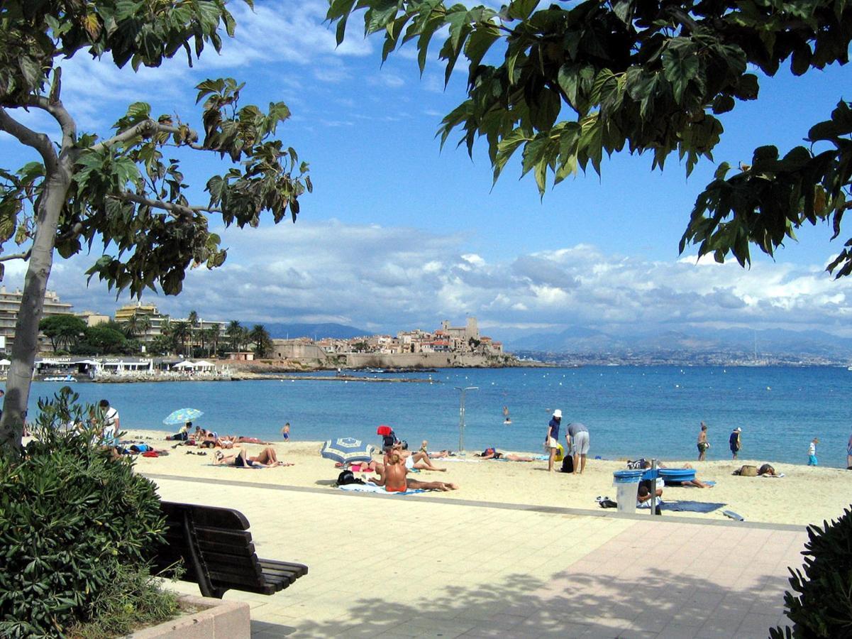 Crew Lighthouse Hostel Antibes Buitenkant foto
