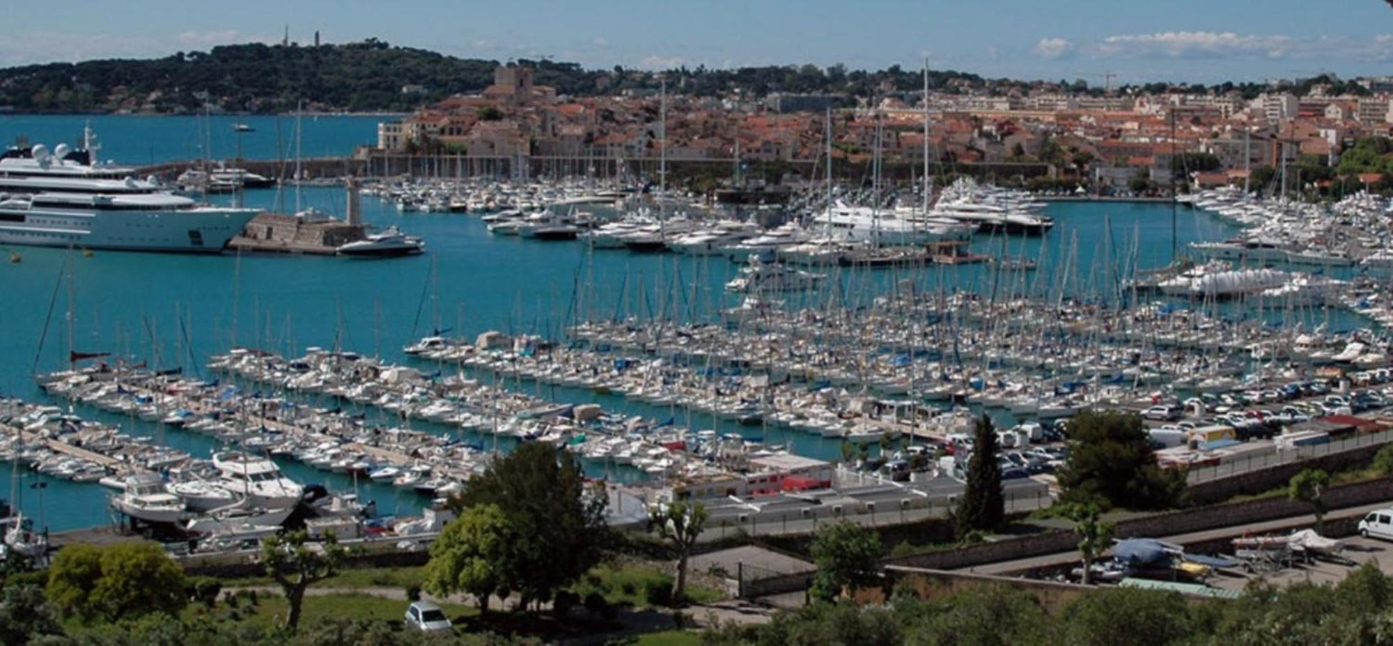 Crew Lighthouse Hostel Antibes Buitenkant foto