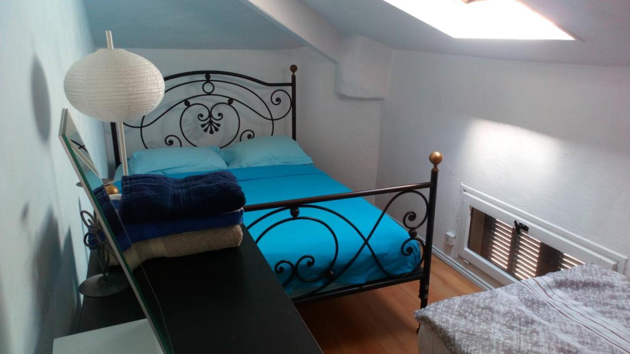 Crew Lighthouse Hostel Antibes Buitenkant foto