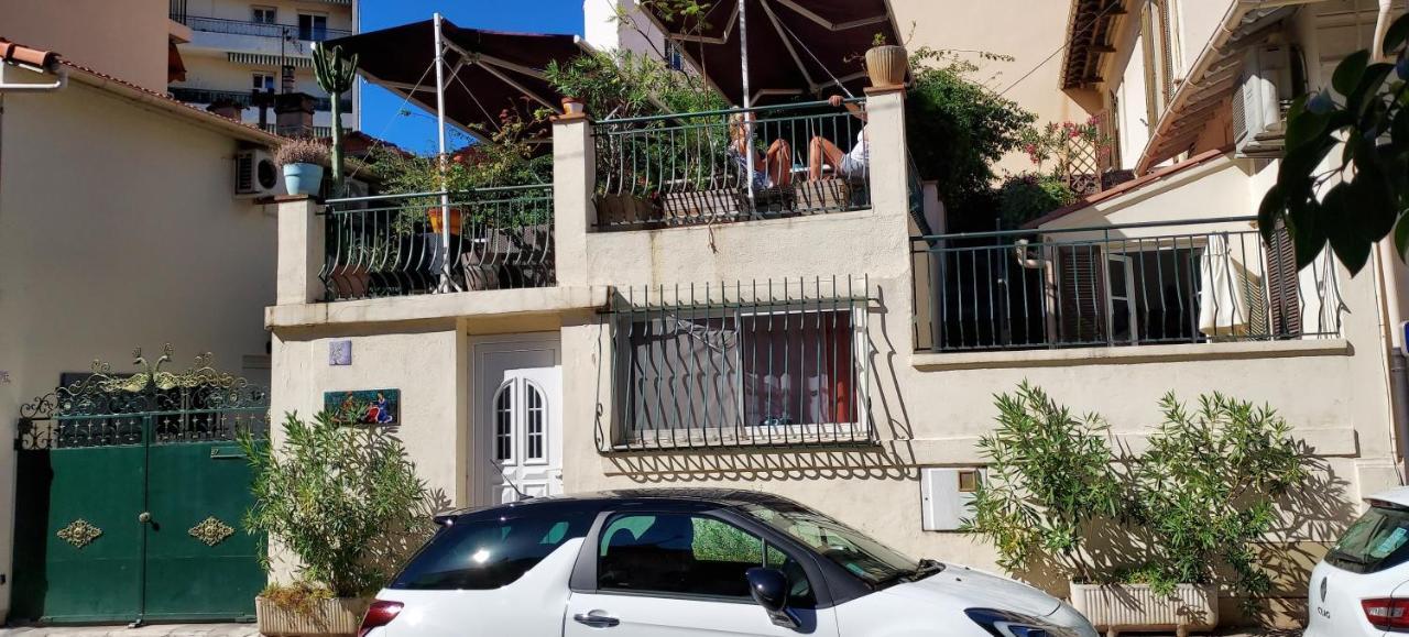 Crew Lighthouse Hostel Antibes Buitenkant foto